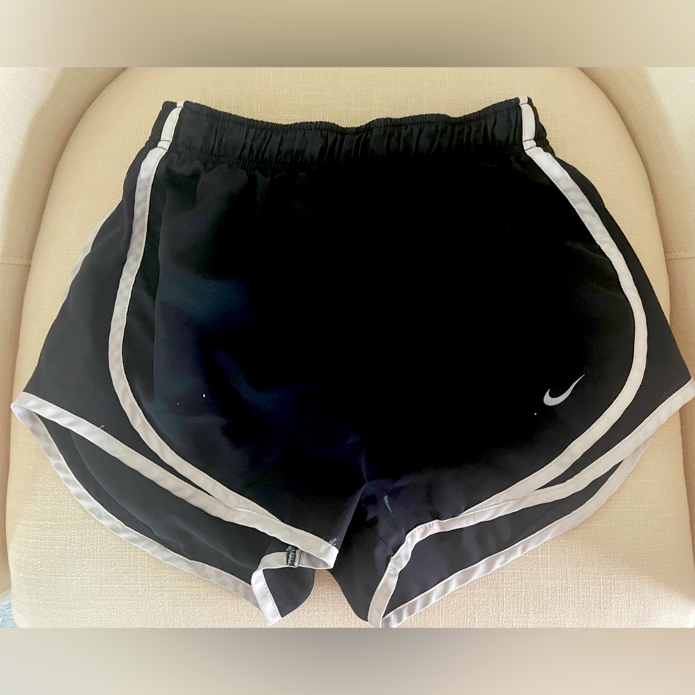 EUC nike tempo running shorts black and white